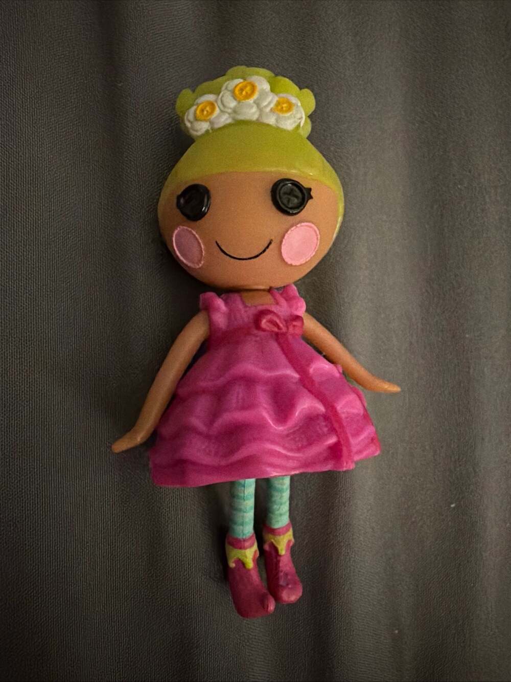 MGA Lalaloopsy Minis Doll Pix E. Flutters Pink Dress
